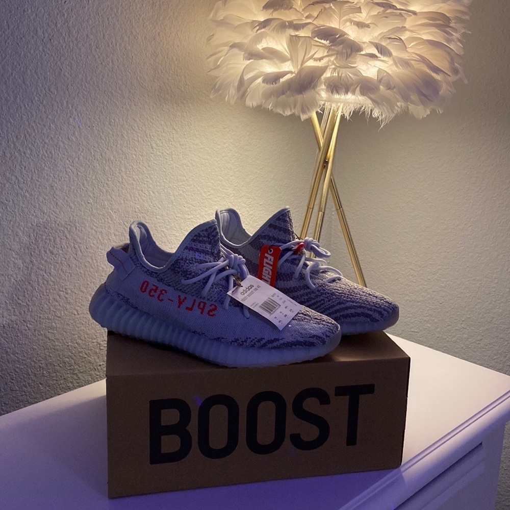 Yeezy Boost 350 V2